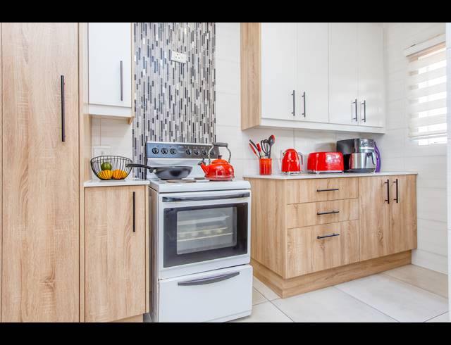 3 BEDROOM DUPLEX TO LET IN RADIOKOP